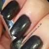 Черный блестящий дизайн ногтей. Revlon Mistletoe